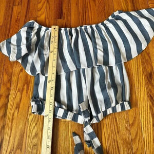 American Eagle Outfitters off the should top